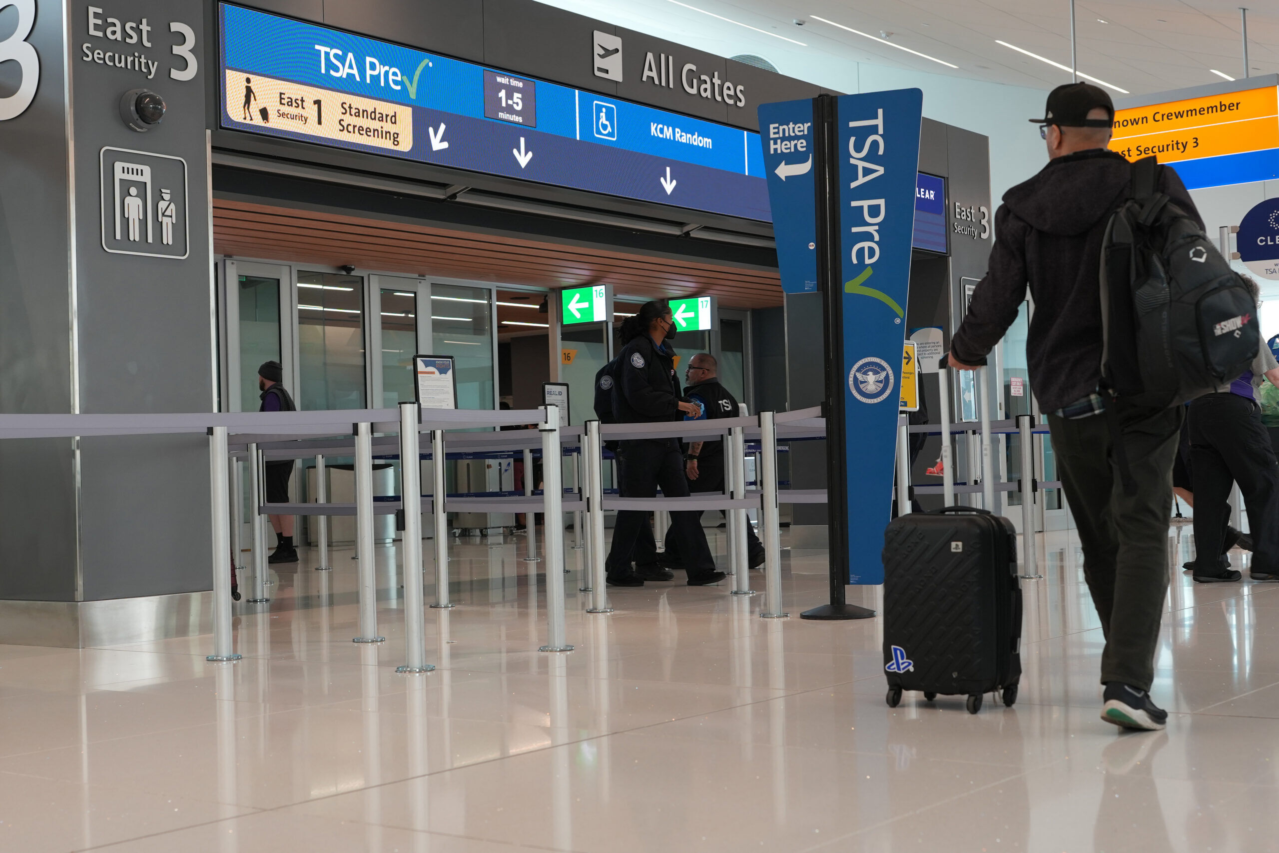 Senate approves funding for TSA and most of Homeland Security, but not immigration enforcement