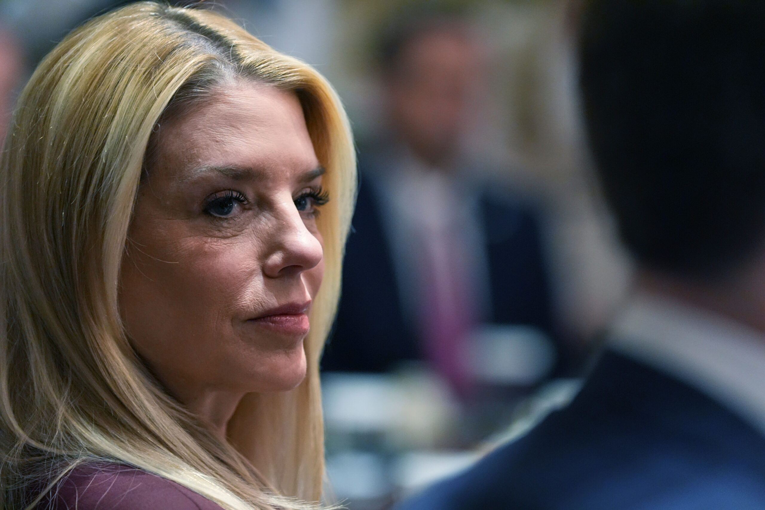Dems plan to hold Bondi and others who skip Epstein depositions in contempt