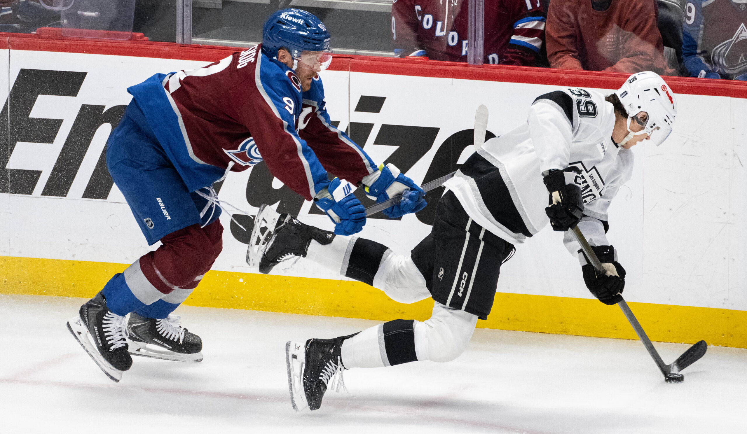 Nicolas Roy the hero as Avalanche win Game 2 over Kings in overtime