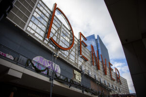 Denver Pavilions’ design ‘obsolete’ and should be partially demolished, experts say