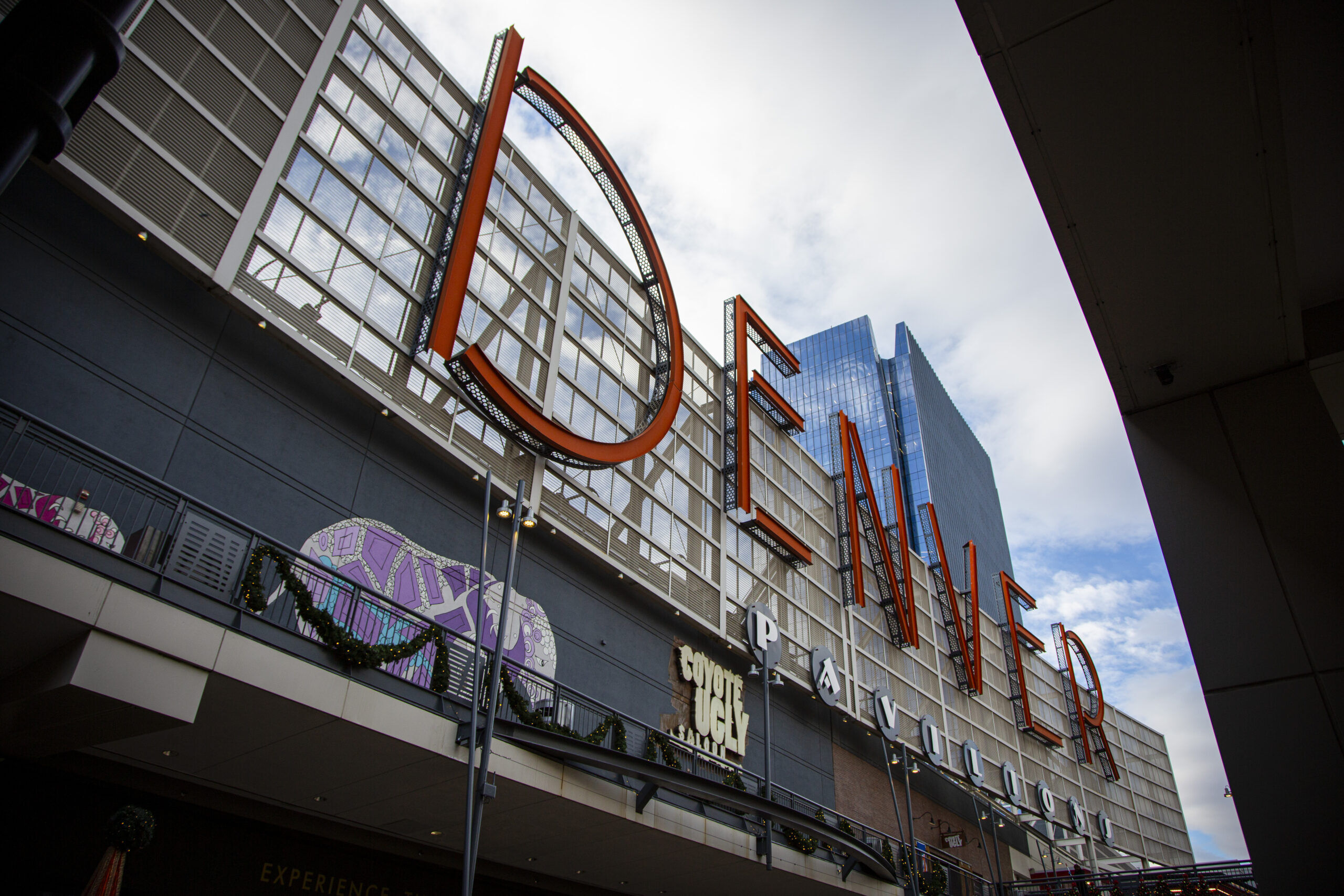 Denver Pavilions’ design ‘obsolete’ and should be partially demolished, experts say