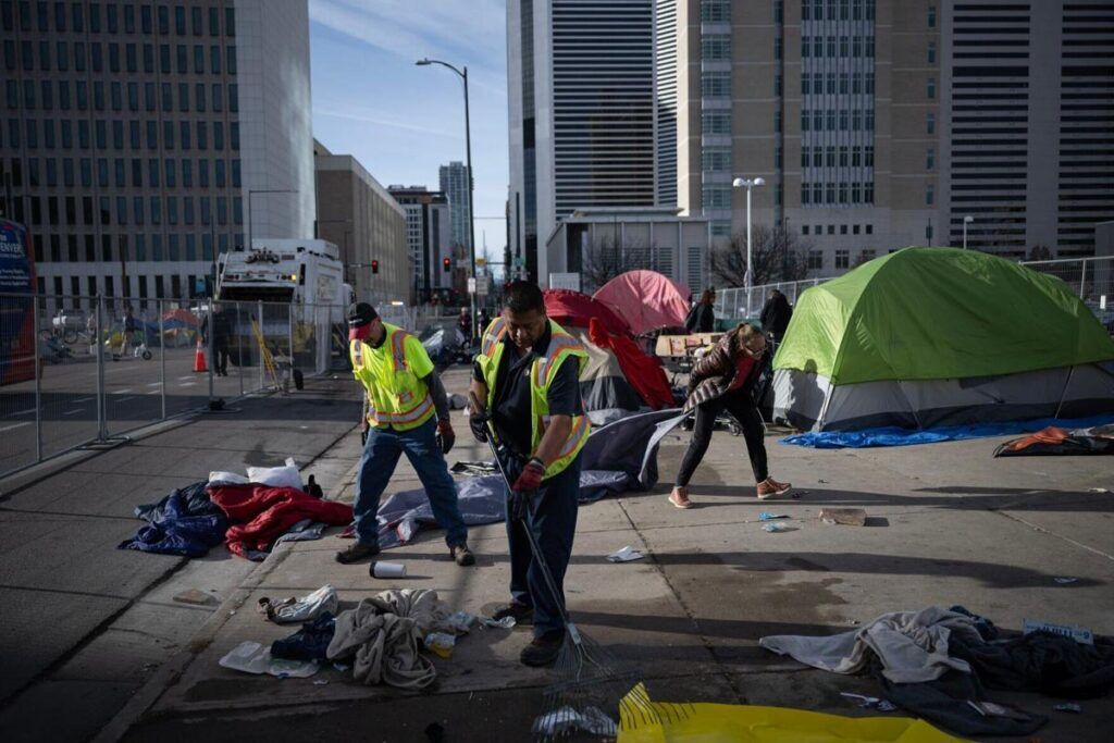 Encampment sweep at Champa and 20th (copy) (copy) (copy)