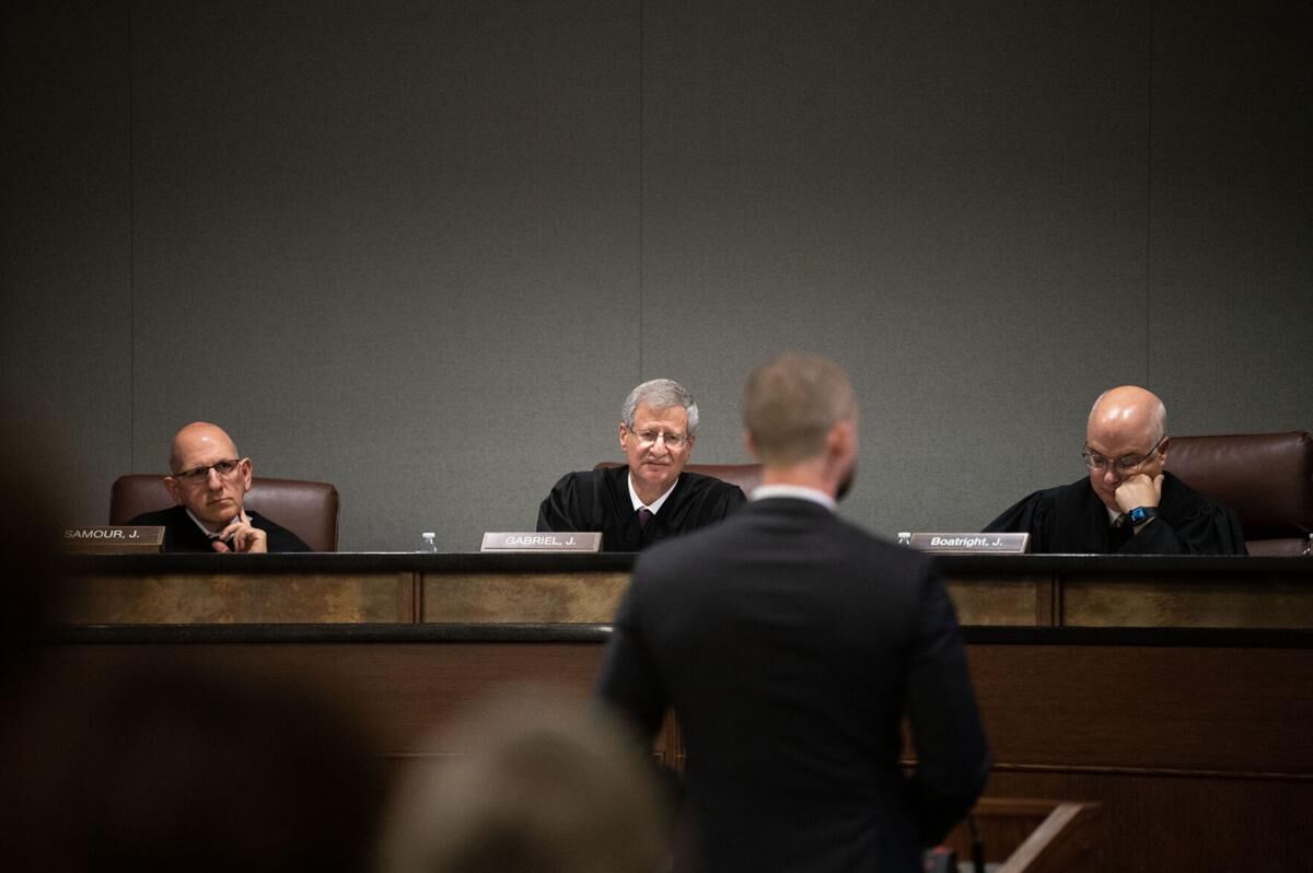 Colorado Supreme Court considers new requirement for leaving-the-scene convictions