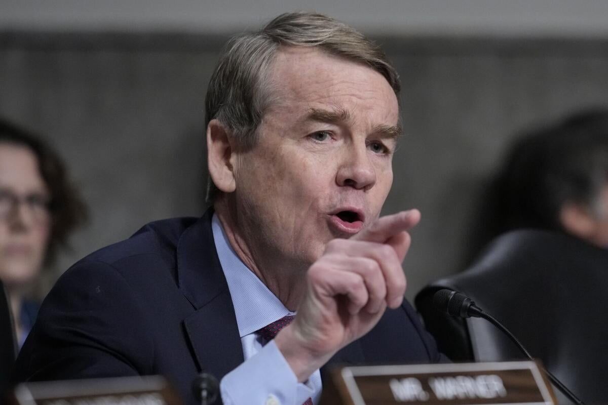 Lawmakers introduce bipartisan ‘Hot Rotisserie Chicken Act’ to put the poultry on food stamps