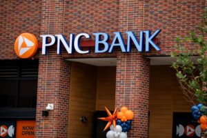 PNC Bank to lay off 777 from Lakewood facility