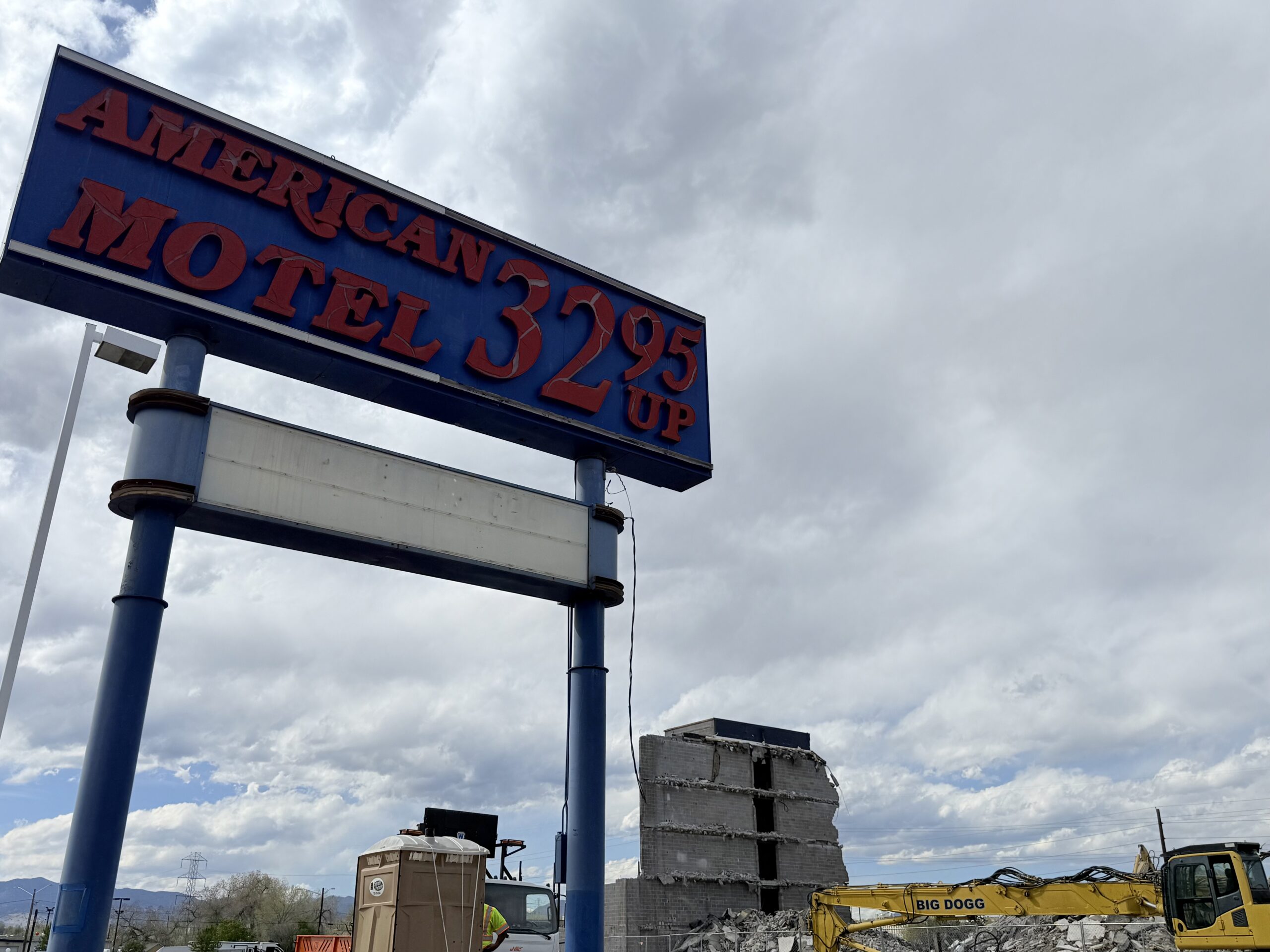 Demolition begins on infamous Wheat Ridge motel off I-70