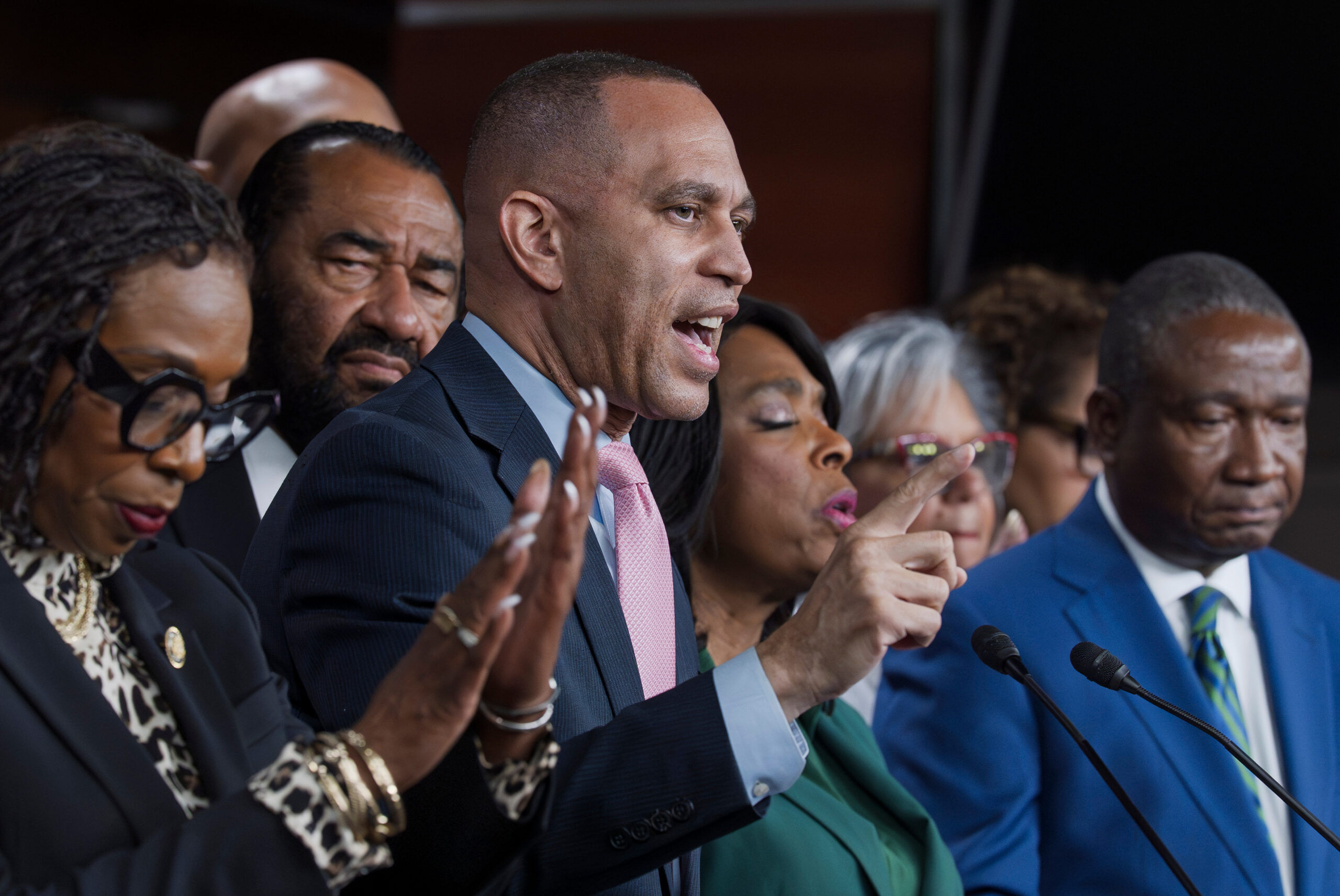 Democrats consider plan to wipe conservatives off Virginia Supreme Court: Report