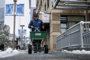 Denver weather: Soggy roads, Xcel power outages amid May snowstorm