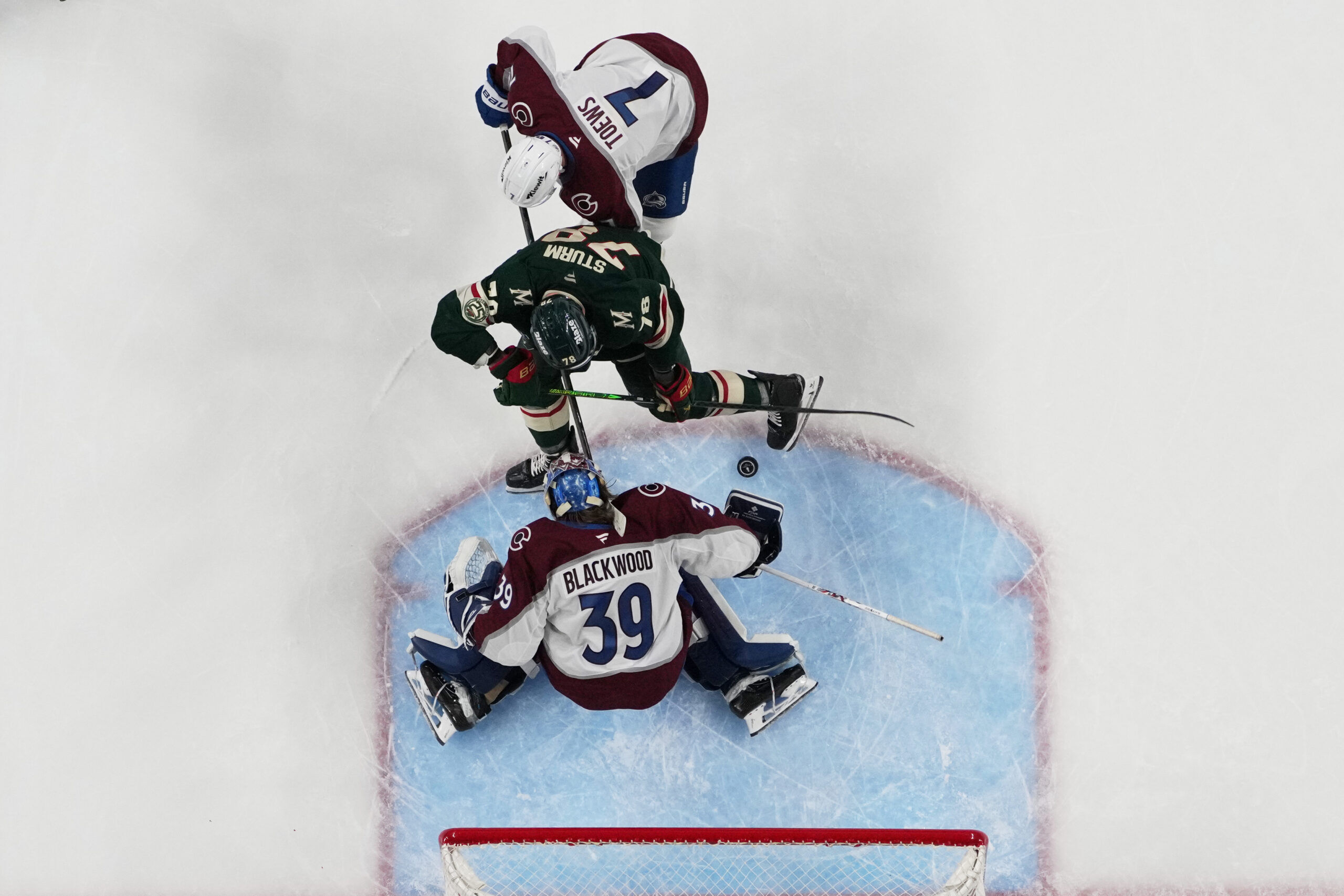 Changes on the table as Avalanche look to bounce back in Game 4