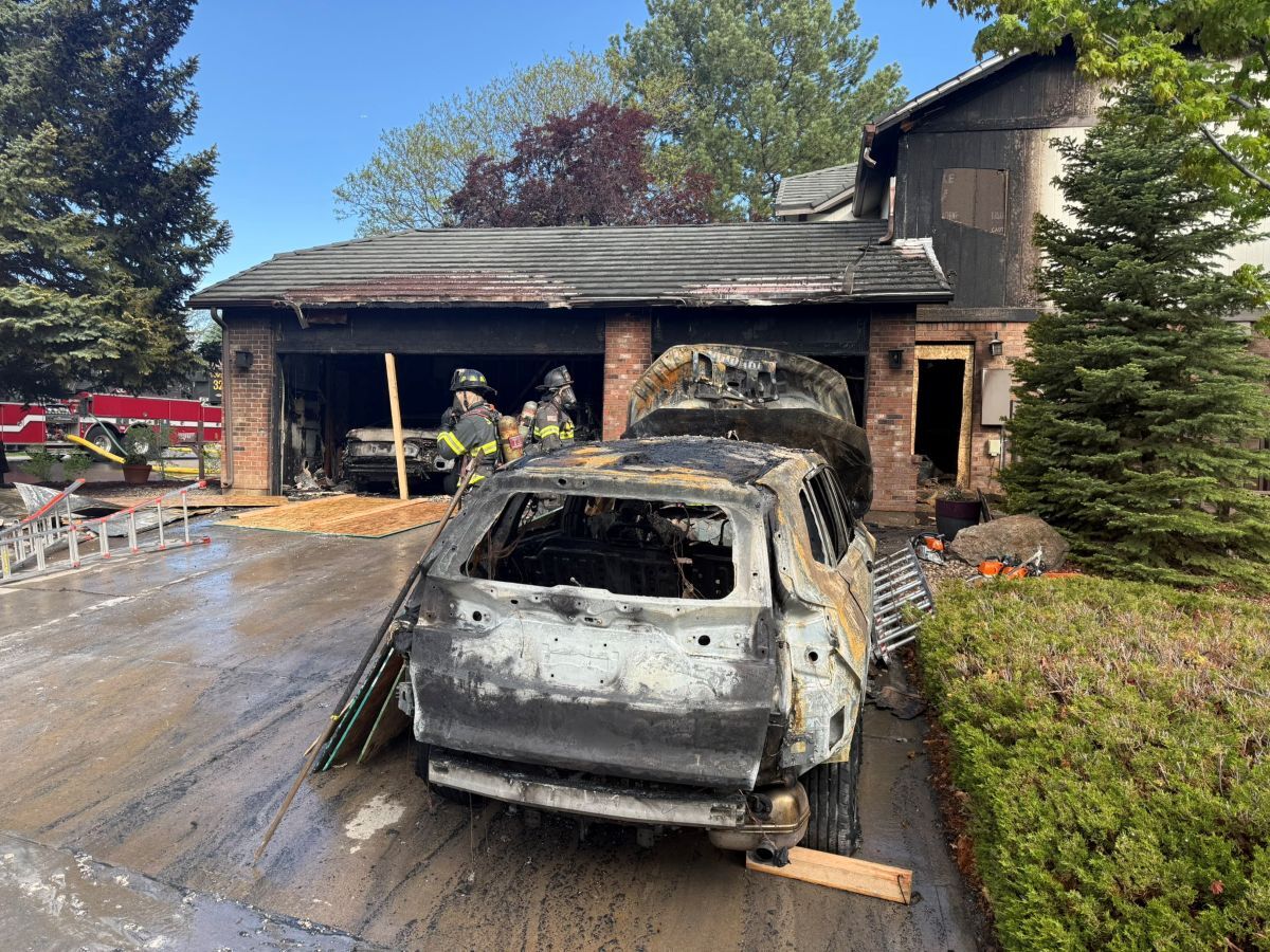 Arapahoe County garage fire under investigation