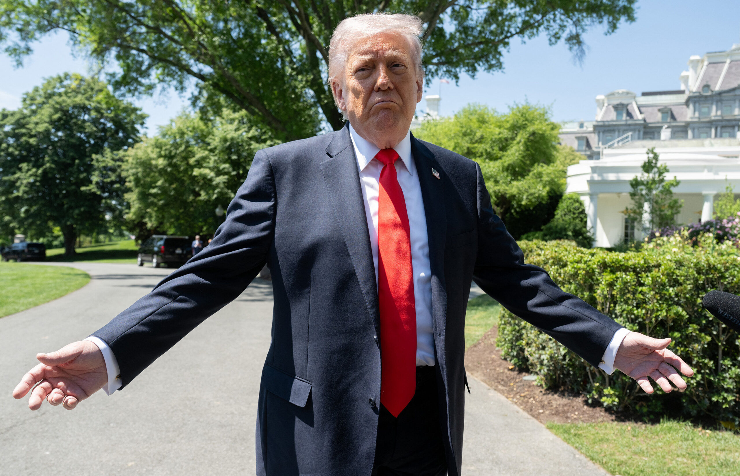 Arts commission approves plans for Trump’s triumphal arch