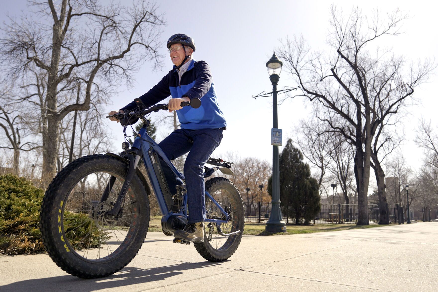 News Nuggets: e-bikes, blue-green algae and a marriage marathon