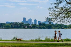 Denver weather: Summerlike temperatures and dry conditions