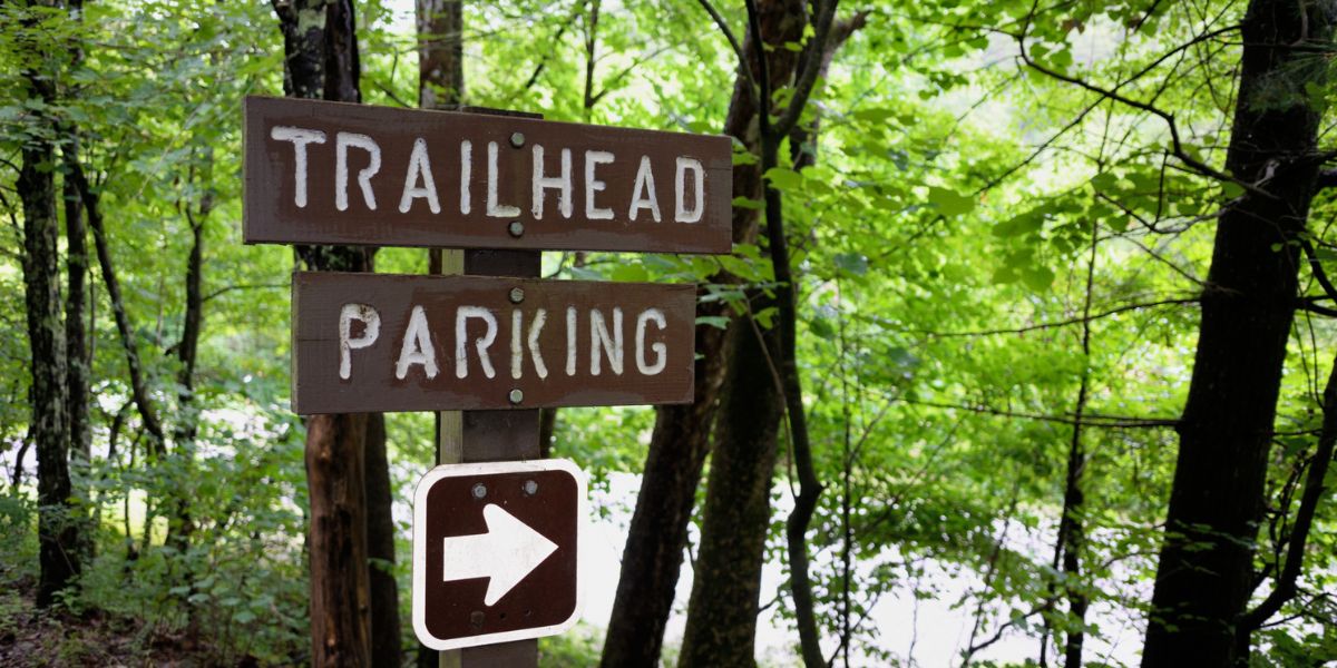 “Shovel-wielding woman” charged with child abuse in dispute over trailhead parking