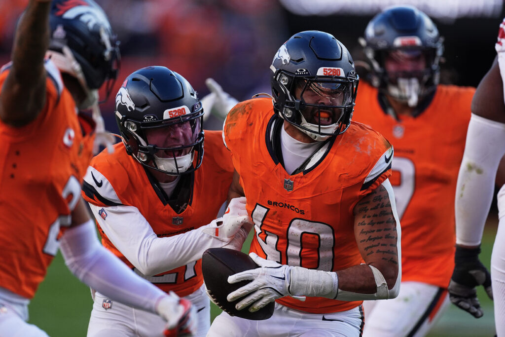 Broncos linebacker Justin Strnad