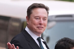 SpaceX soars 25% in Wall Street debut and makes Elon Musk the first trillionaire