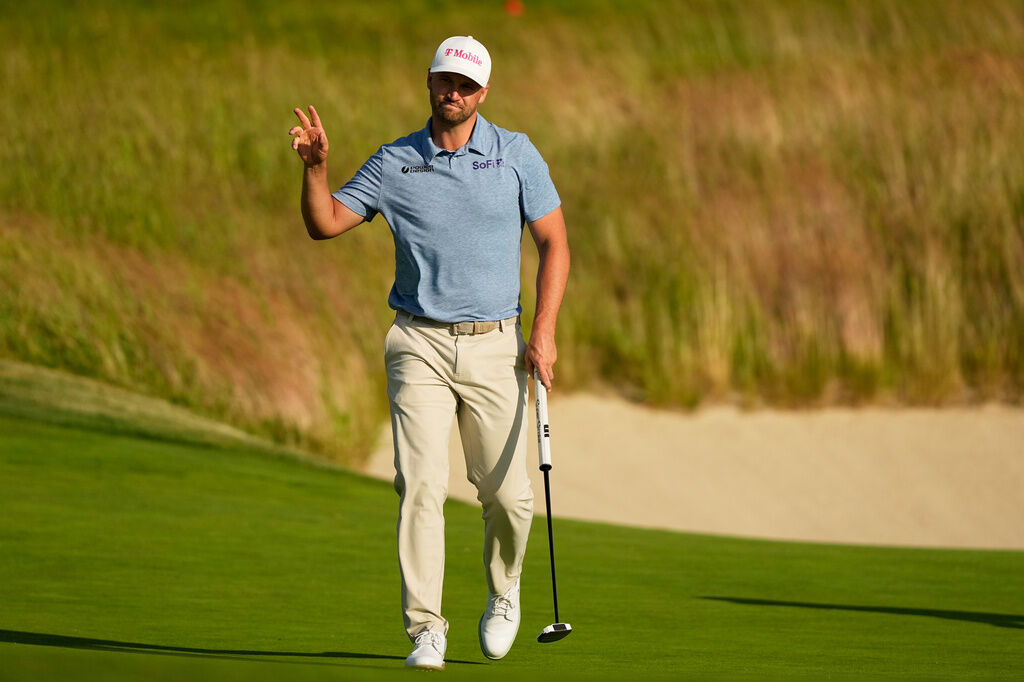 Denver’s Wyndham Clark seizes first-round lead at U.S. Open
