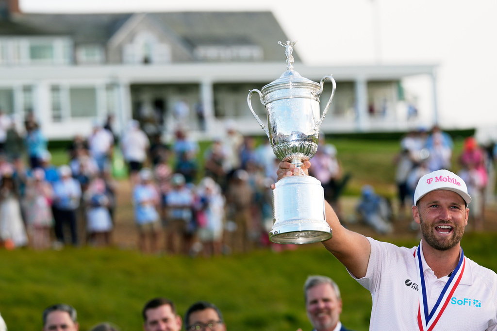 Denver’s Wyndham Clark holds on to claim second U.S. Open title