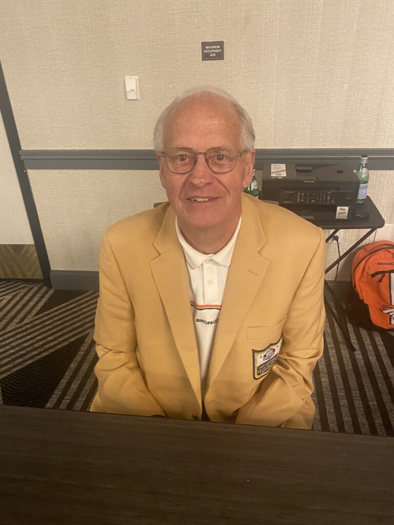 Ex-Broncos stars Gradishar, Mecklenburg, Smith, Foley fired up about 2026 team