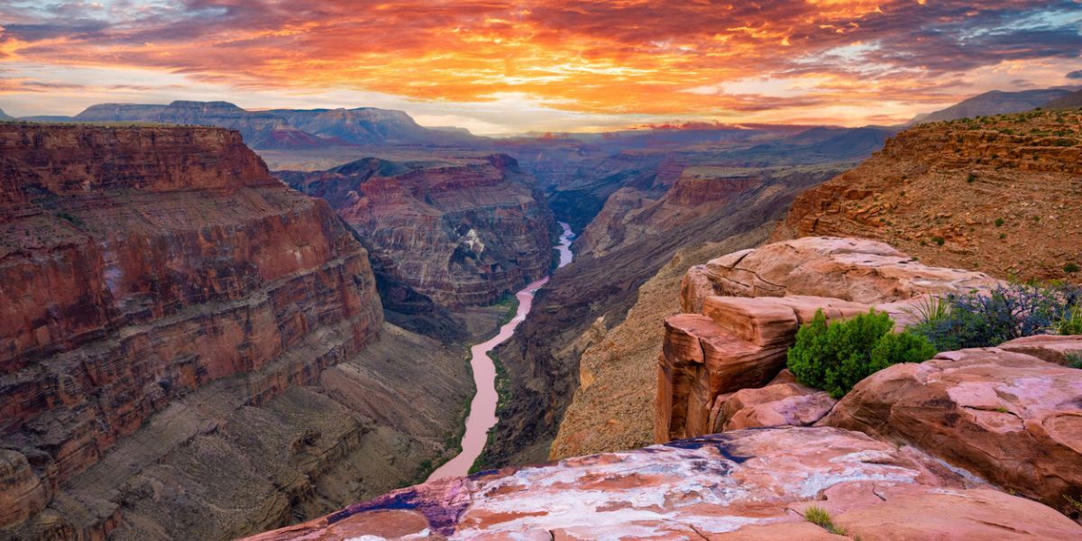 3 hikers die of heat-related causes at Grand Canyon within a week