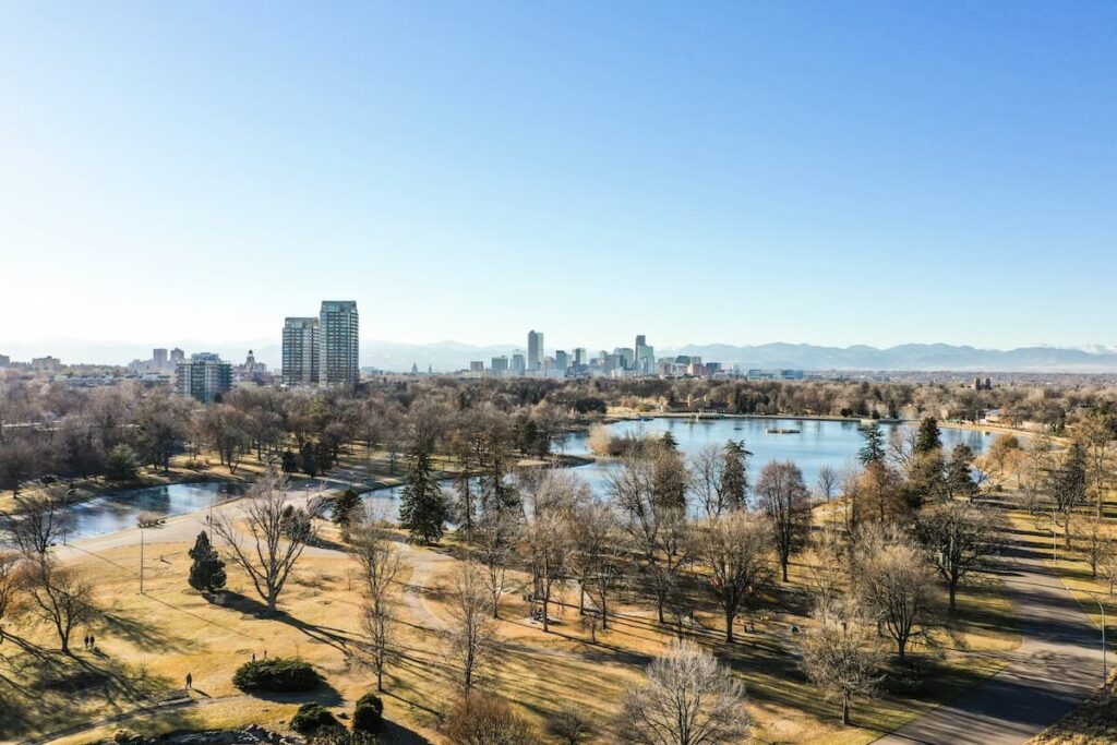 Denver Weather: Sunny and hot Juneteenth, ahead of weekend thunderstorms