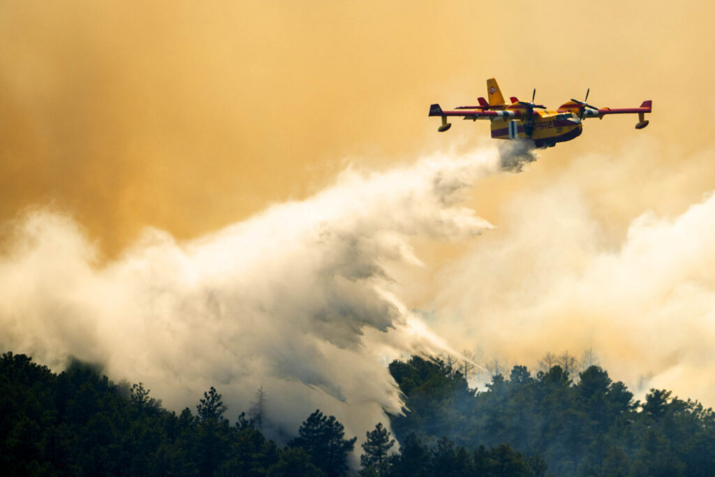 Aspen Acres fire grows to 10th-largest in Colorado history; incident team from Alaska takes charge