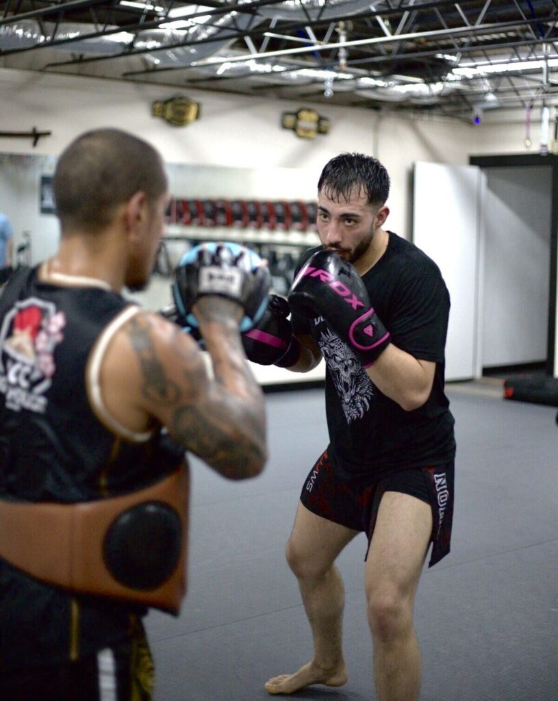 From Ecuador to Colorado: An immigrant fighter makes his professional debut