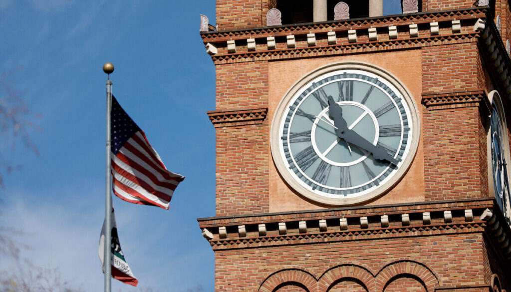 Congress debates making daylight savings permanent