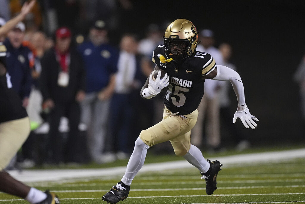 Colorado wide receiver Quentin Gibson (15) in the second half of an NCAA college football game Friday, Aug. 29, 2025, in Boulder, Colo. (AP Photo/David Zalubowski)